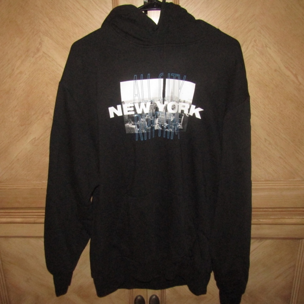 New York Graphic Hoodie